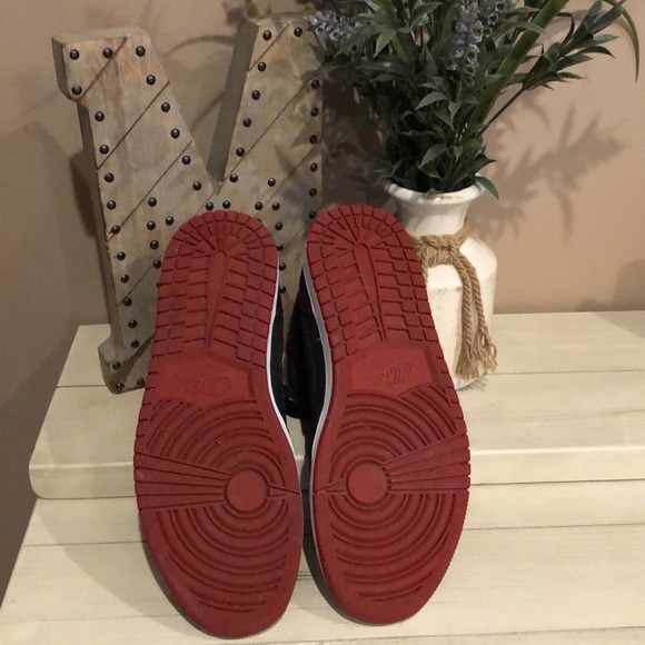 Nike Air Jordan Mens  Black Retro 1 Mid Come Fly With Me Sz 11.5 EUC - Picture 6 of 6